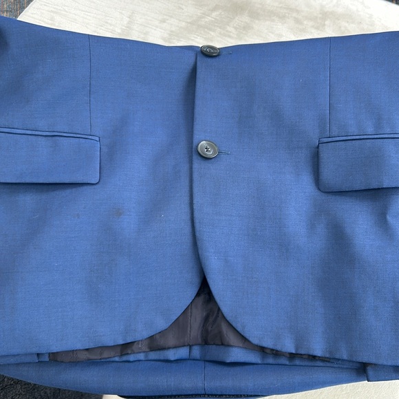 Hugo Boss Wool Suit - Picture 9 of 9